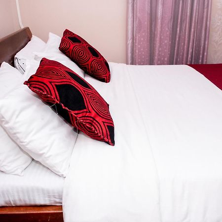 Super Break Hotel Kitale Eksteriør bilde