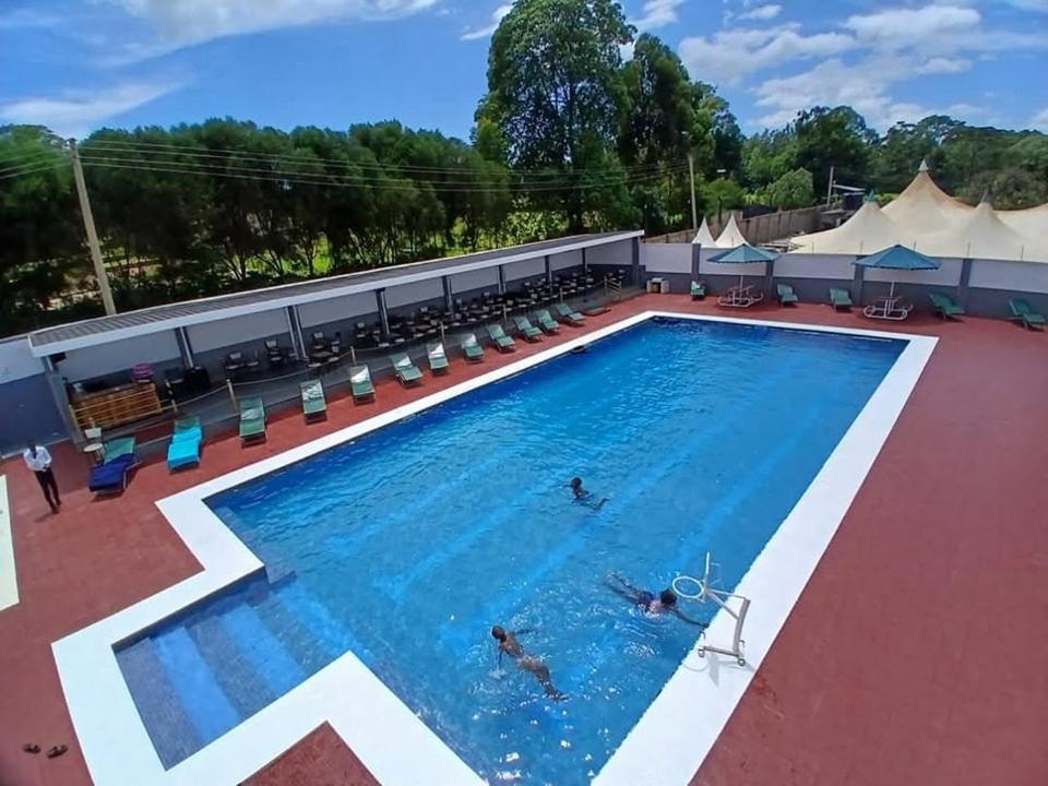 Super Break Hotel Kitale Eksteriør bilde