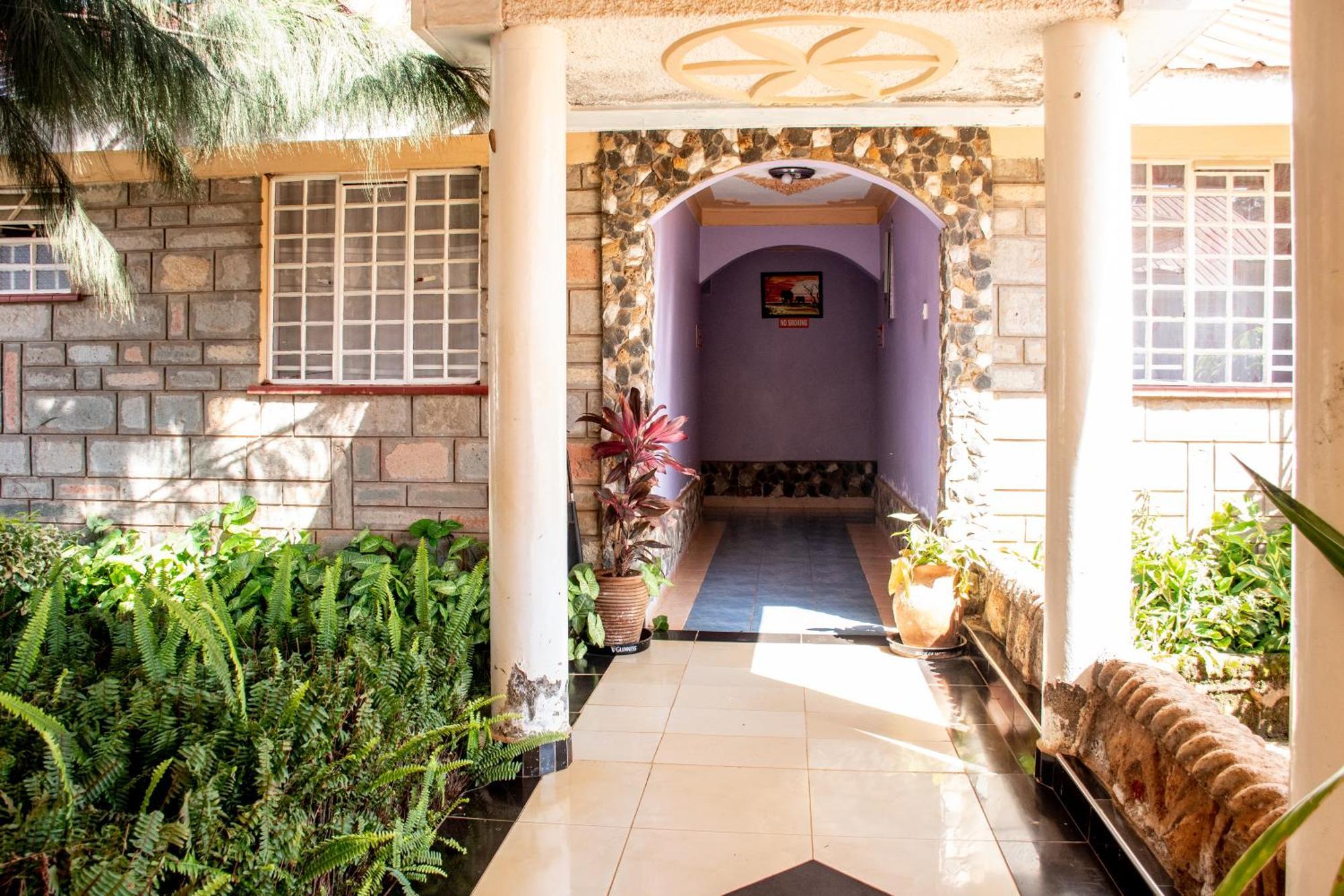 Super Break Hotel Kitale Eksteriør bilde